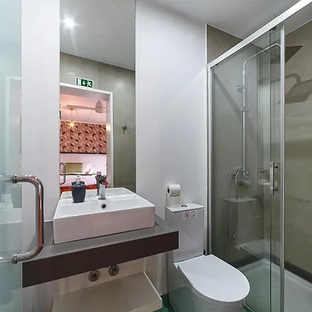 Besmart Suites With Private Wc By Home Sweet Home Aveiro-3